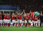 包含广州恒大主场击败天津泰达，继续领跑积分的词条